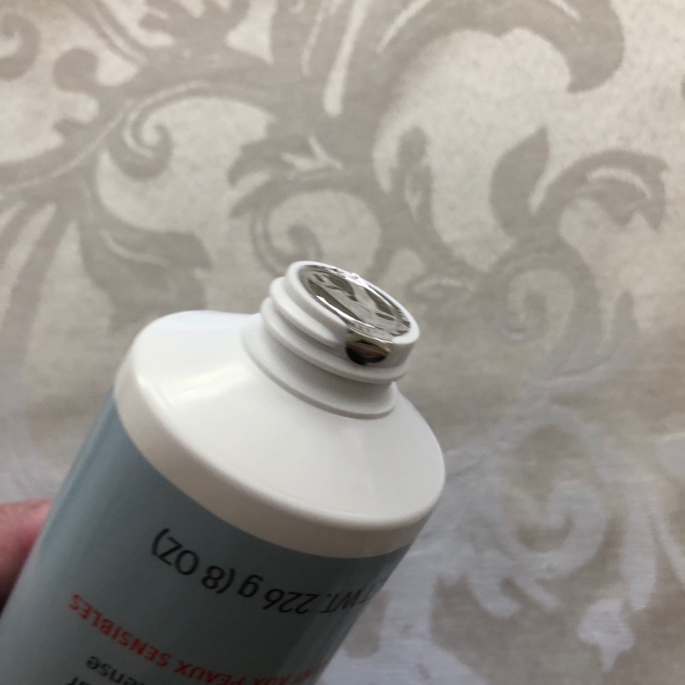 NEW First Aid Beauty Ultra Repair Cream Intense Hydration Full Size 8 Ounces - Picture 6 of 6